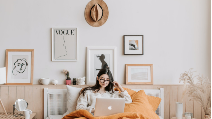 woman laptop